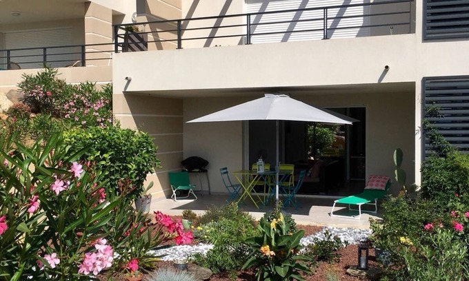 Farinole Apartamento | T3 nuevo, contemporáneo, con aire acondicionado, WiFi, Gulf Saint-Florent - Cap Corse, 2mn de mar