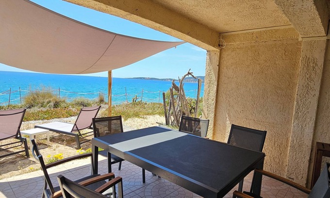 Grand Valinco Apartamento | T3 Paradise on the beach, feet in the water