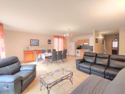 Saint-Lary-Soulan Apartamento | T4 8 pers, Wi-Fi, Terrasse, Parking, Centre Saint-Lary-Soulan - FR-1-457-182