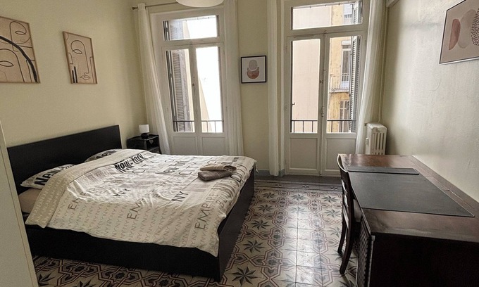 Baille Apartamento | T4 Air-conditioned 3 Bedrooms Proximité Castellane Immeuble Art Déco / 6 persons