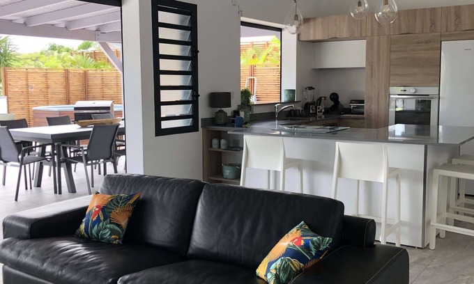 Sainte-Anne Villa | T4 Sainte Anne - Fonds Thezan