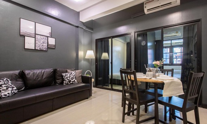 Khlong San Apartamento | T5 2 Bedrooms/6guests/full kitchen/1 min to BTS