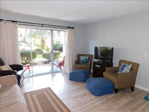 Demere Park Casa | T7 make some great family memories downstairs easy access very very cute