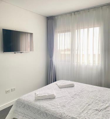 Arncliffe Casa | T8 Penthouse Suite