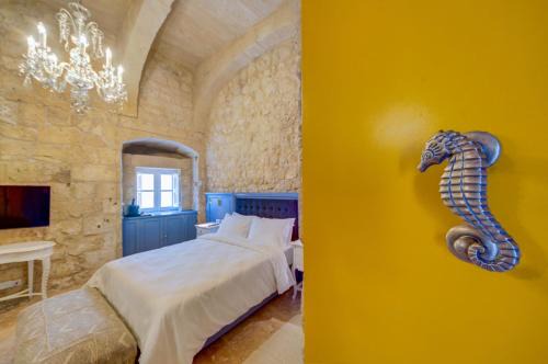 Rabat Casa | Ta Karmenu - An 800 year old modernized studio, walking distance to Mdina