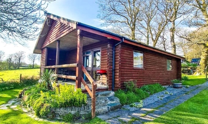 Fivelanes Cabina | Ta Mill Brookview Lodge 1 in a Stunning Retreat