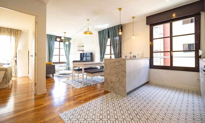 Cimadevilla Apartamento | Tabacalera Apartamento