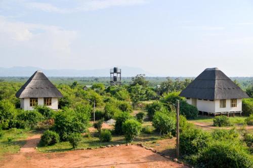 Western Region Cabina | Tabingi Safari Lodge