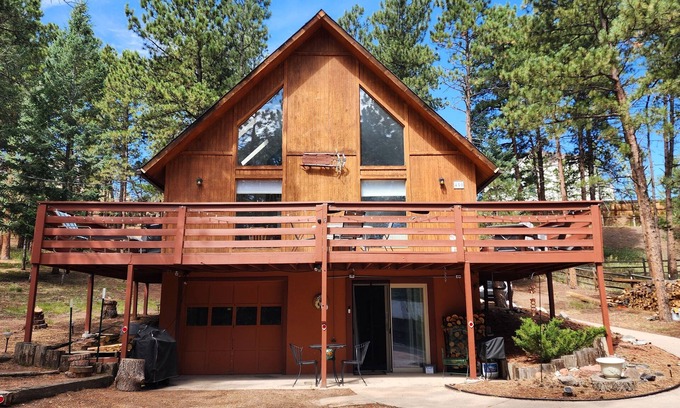 Woodland Park Chalet De Esquí | Tackle Mountain Lodge: Loft, Activities, Relaxation, and No Chores!