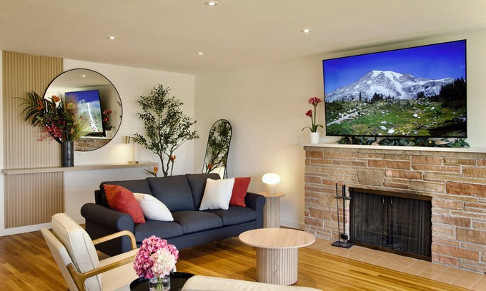 West End Casa | Tacoma Vista Retreat