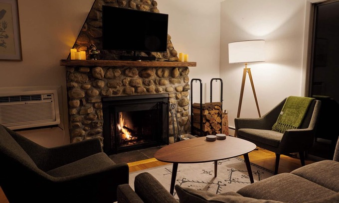 Town of Copake Casa | Taconic Hideaway – Swimming, BBQ Pit, Hiking