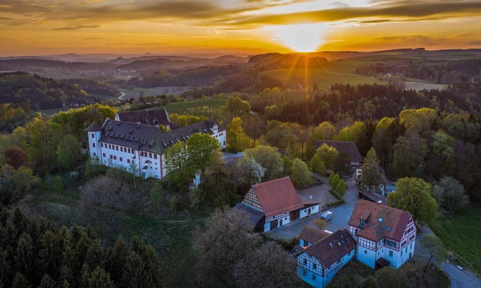 Hohenfels Hotel | Tagungszentrum Schloss Hohenfels