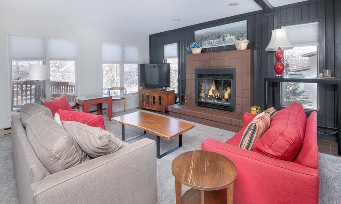 Highland Meadows Casa | Ubicado en Highland Meadows | Unidad corta a Lionshead