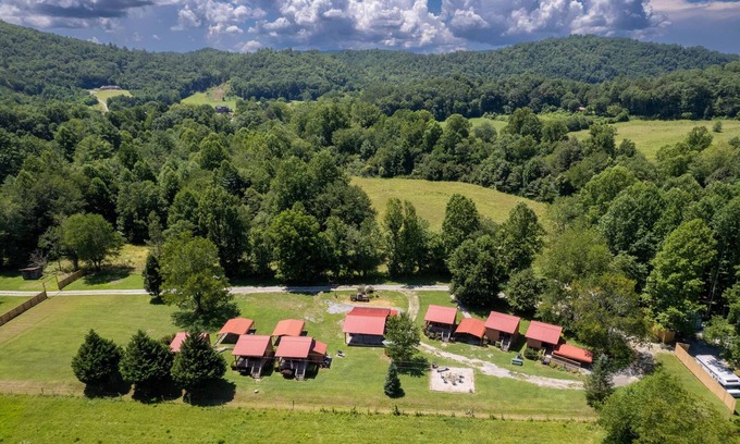 Robbinsville Cabina | Tail of the Dragon Resort Cabins Mountain View #1