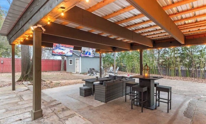 Northport Casa | Tailgate Getaway *3 MILES TO UA*