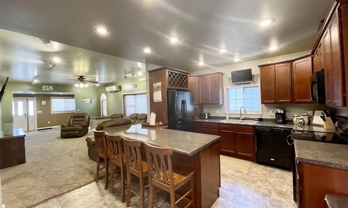 Webster Casa | Tails Up Retreat- A Place for you and your dog!