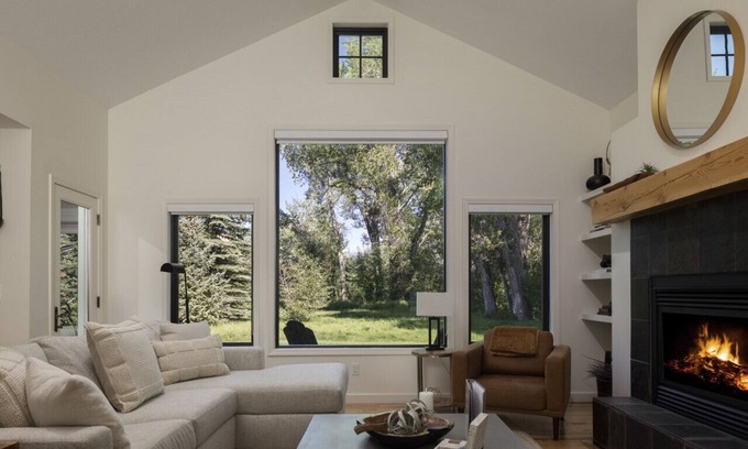 Driggs Casa | Tailwind Cabin Creek Front - Close to Targhee!