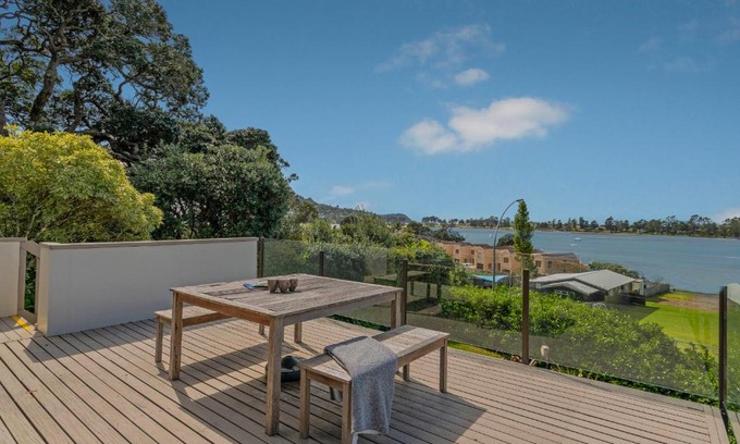 Tairua Casa | Tairua Harbour Views - Tairua Holiday Home