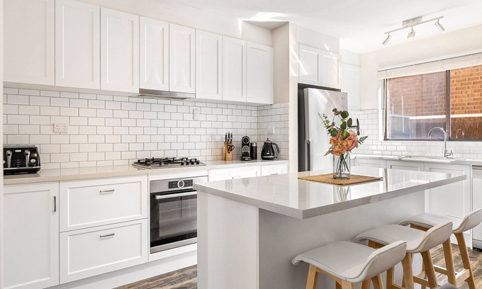Hyde Park Casa | Taity's In Unley | 2km to City, Carport, Self Check-In, BBQ & King Bed