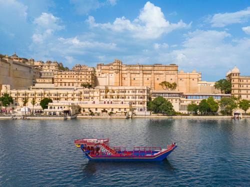 Udaipur City Centre Hotel | Taj Fateh Prakash Palace Udaipur