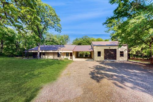 Kingston Casa | Take a Break