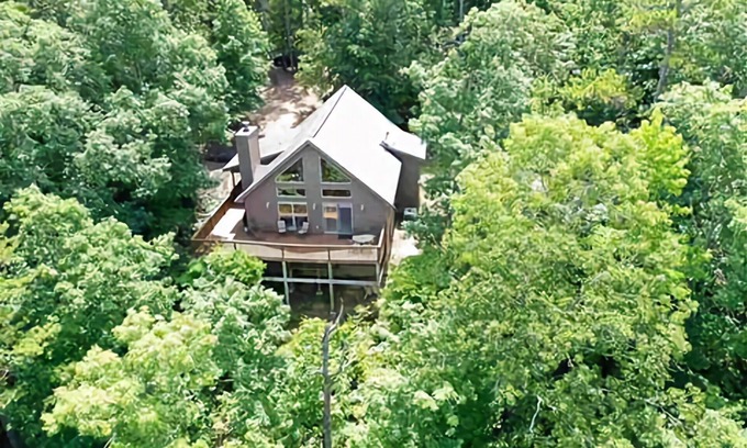 Clinton Cabina | Take it easy and take in the view! Get Away on Greers Ferry Lake-Shirley, AR