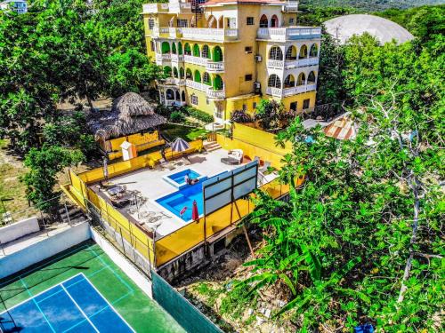 Montego Bay Villa | Takuma Boutque Hotel Hotel Rooms & Suites