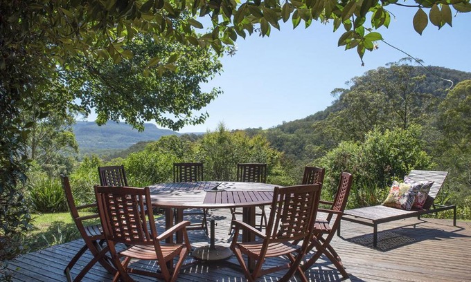 Kangaroo Valley Casa | Taliesin - Beautiful 4 bedroom home with amazing views!