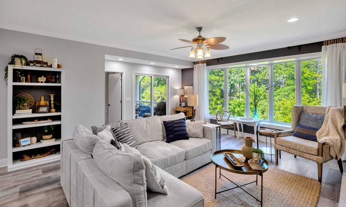 Salem Condominio | Tall Ship 304 in Keowee Key