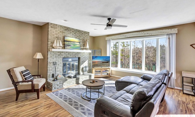 Salem Condominio | Tall Ship 320 in Keowee Key