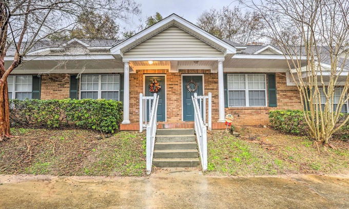 Tallahassee Casa | Tallahassee Townhome 4 Mi to College Town!