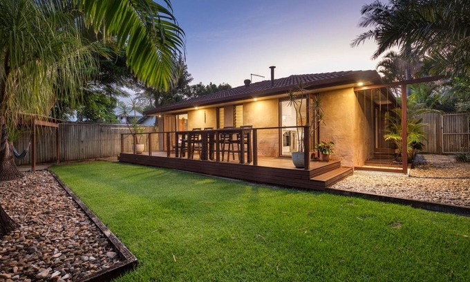 Suffolk Park Casa | Tallow Beach Retreat - welcoming pet-friendly unit