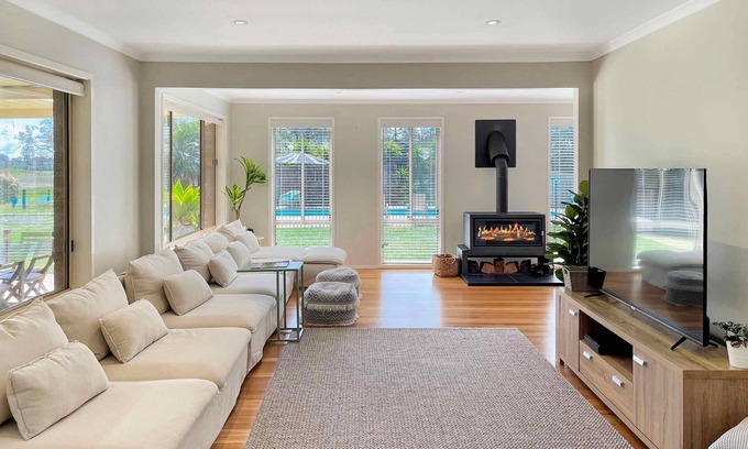 Nulkaba Casa | Tallowood House - A great family getaway