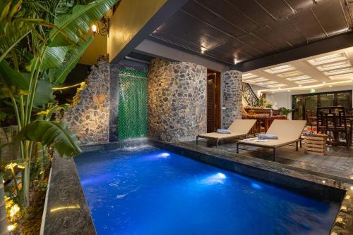 Hoa Lu Hotel | Tam Coc Mountain Sunset and Garden Hotel
