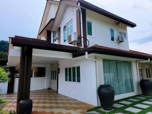 Hulu Kinta Casa | Tambun lost world luxury villa 5BR/20 pax/mahjong/karaok/bbq/garden events