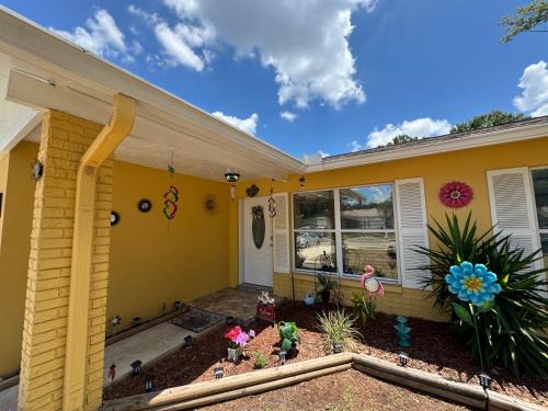 Lake Magdalene Casa | Tampa Oasis with Heated Pool & Family Comforts