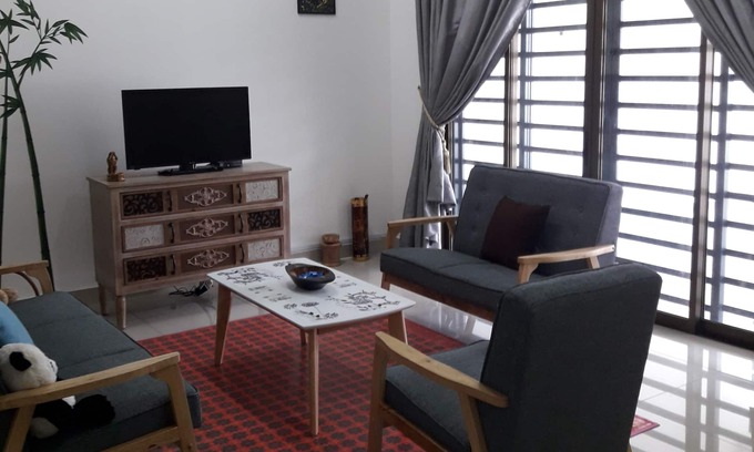 Johor Bahru Casa | Tampoi Homestay