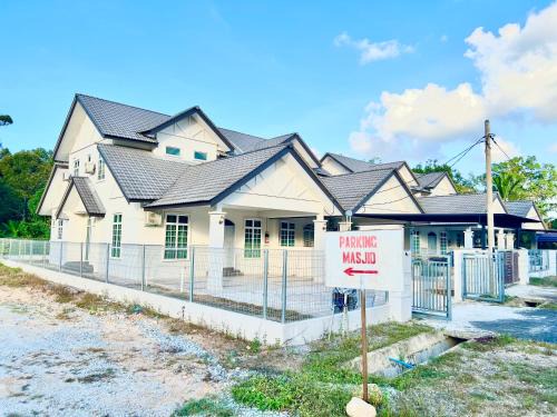 Kampung Durian Mas Casa | Tamu Timur Homestay