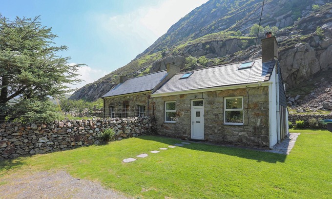 Caernarfon Cabaña | TAN MEREDYDD, ideal para familias en Drws Y Coed, Ref 1008920