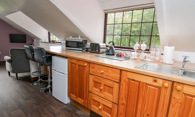 Aberystwyth Cabaña | TANCOED, character holiday cottage in Bow Street, Wales