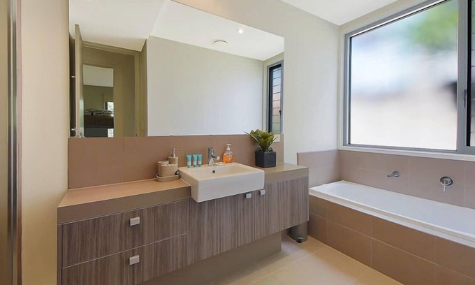 Brisbane Casa | Tangalooma Panoramic View Downstairs