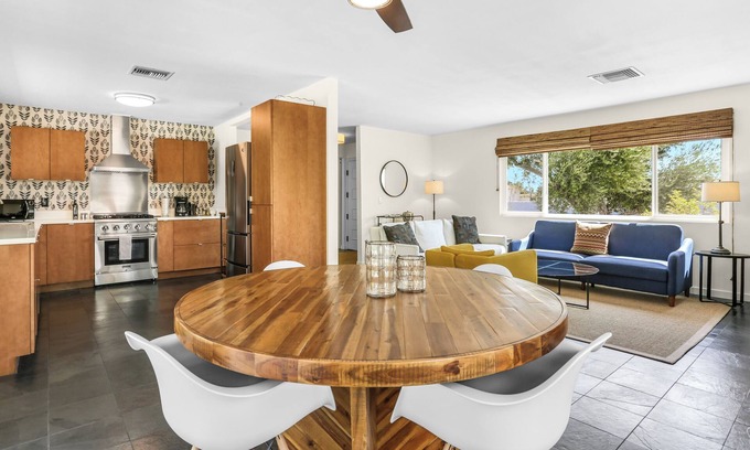 Racquet Club South Casa | Tangerine Desert Dreams - A Ryson Property