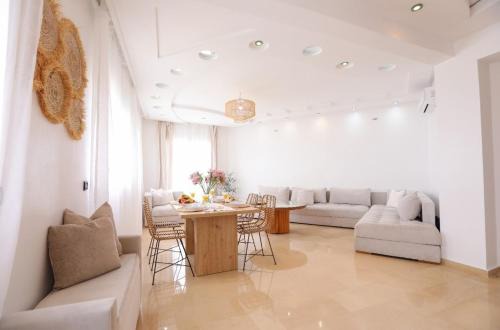 Al Bahraoyine Apartamento | Tangier, Panoramic Sea View