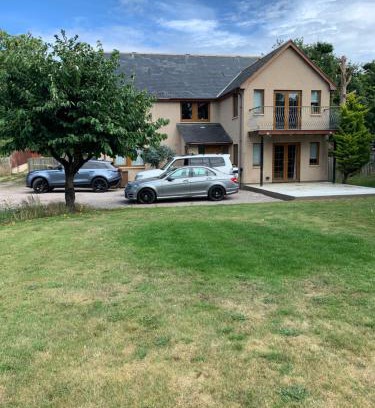 Lossiemouth Villa | Tanglewood Lodge