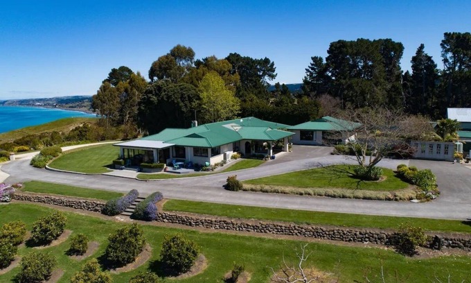 Tangoio Casa | Tango10 Accommodation