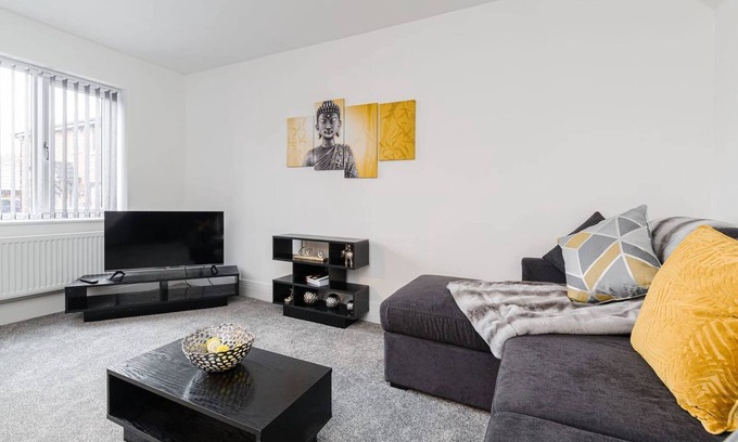 Freckleton Casa | Tannery House | 3 Bedrooms, Parking, Wi-Fi