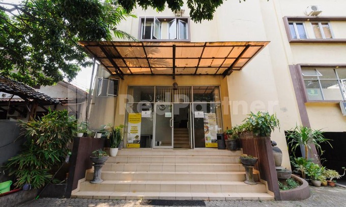 Cilandak Hotel | Tanres House Syariah Cilandak Mitra RedDoorz