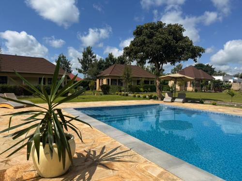 Arusha Hotel | Tanzania Safari Lodge