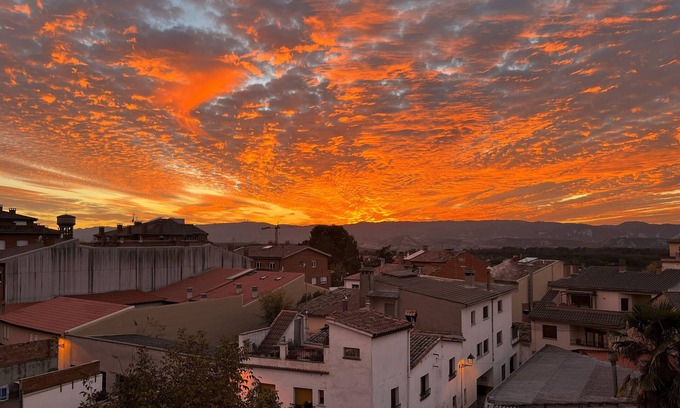 Taradell Apartamento | Taradell - central apartment - 60 km from Barcelona