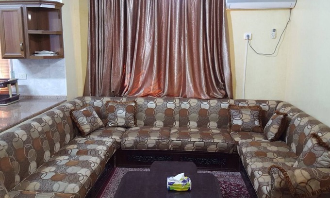 Amman Apartamento | TareqResidence with alot of space for a family, AC, 2x Bath Rooms